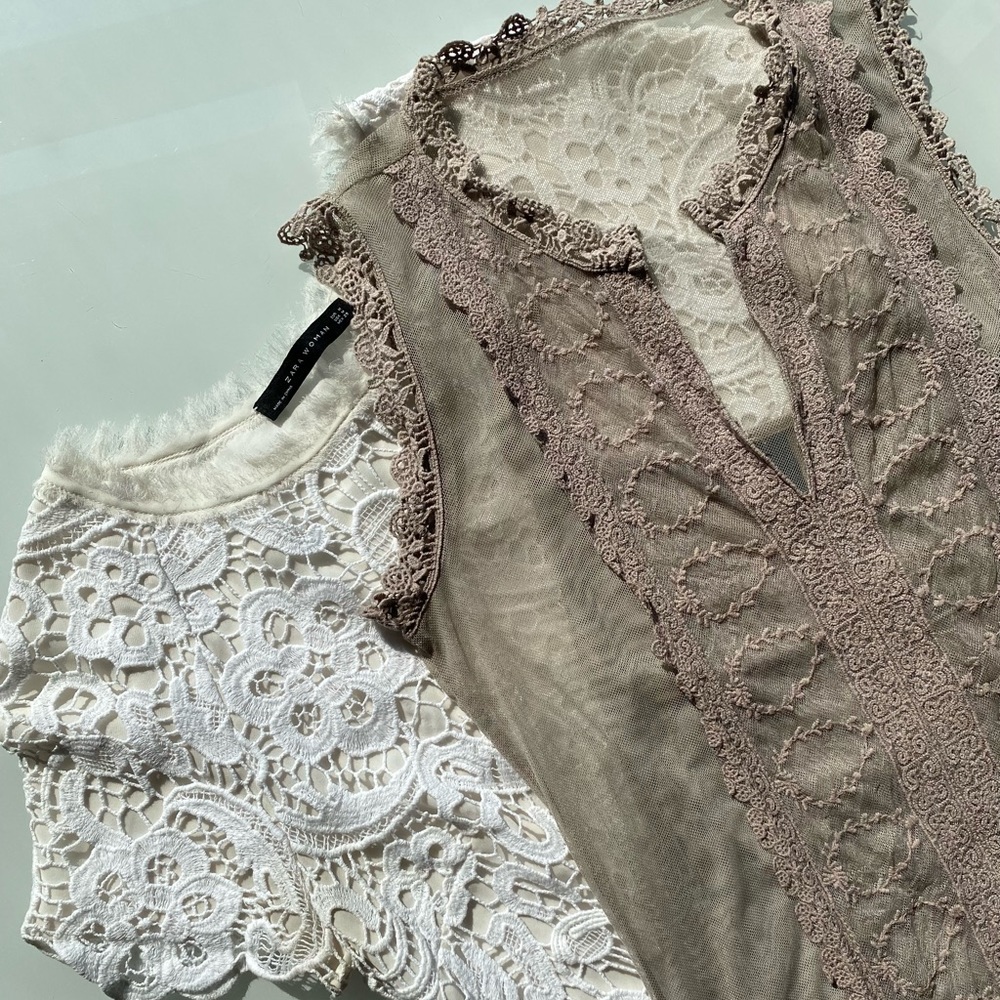 Bundle of 2 lace tops